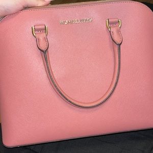 Like new Michael Kors purse.